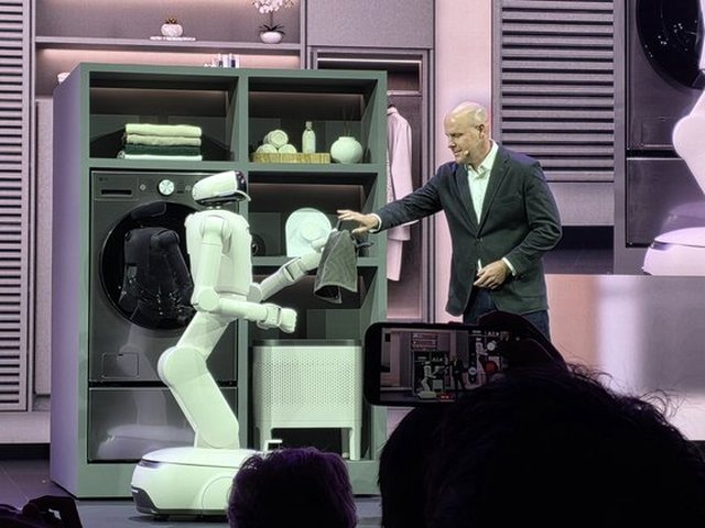 LG 클로이드 홈 로봇